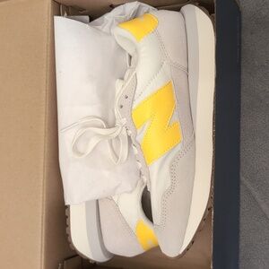 New Balance Women's shoes size 7*